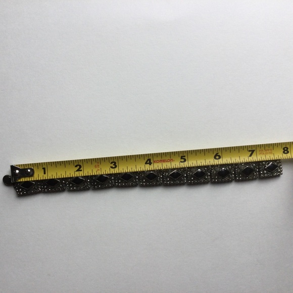 Black & Silver Magnetic Bracelet - Picture 2 of 4